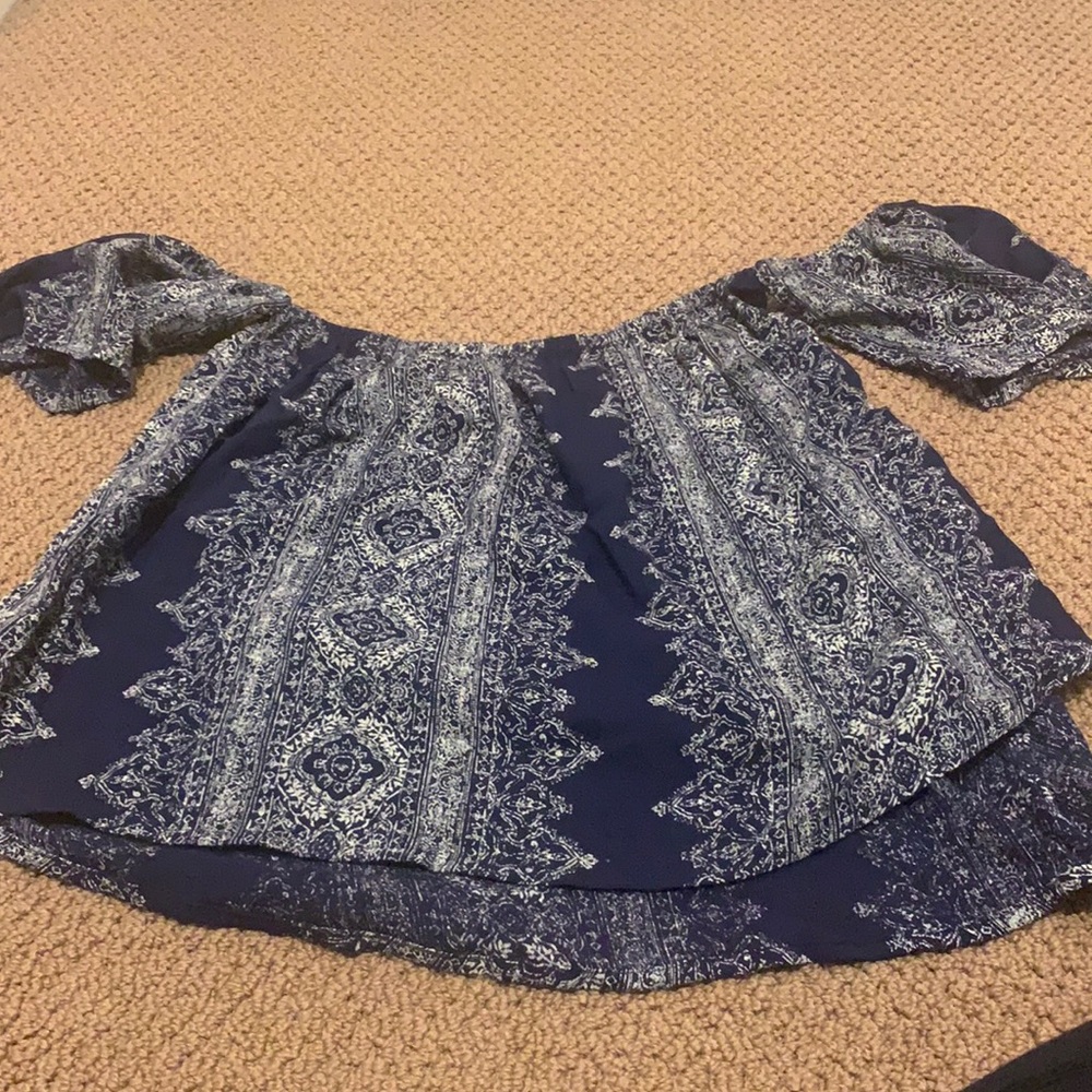 Vintage style off the shoulder crop top